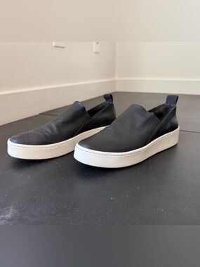 Vince Warren Black Leather Platform Sneakers (Size 7)